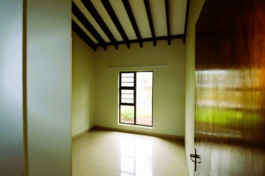 To Let 6 Bedroom Property for Rent in Gonubie Eastern Cape